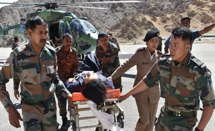 લદ્દાખમાં સ્કૂલ બસ ખાડીમાં ખાબકતાં સાતનાં મોત, 20 ઘાયલ