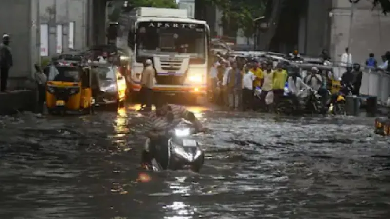 આજે 20 રાજ્યોમાં ભારે વરસાદનું એલર્ટ, તેલંગાણા-આંધ્રમાં અરાજકતા
