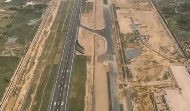 નોઇડા ઇન્ટરનેશનલ એરપોર્ટે પ્રથમ માન્યતા ફ્લાઇટ પૂર્ણ કરી