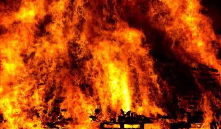 Tamil Nadu: તમિલનાડુના વિરૂધુનગરમાં ફટાકડાની ફેક્ટરીમાં બ્લાસ્ટ, ત્રણ મૃતદેહ મળી આવ્યા