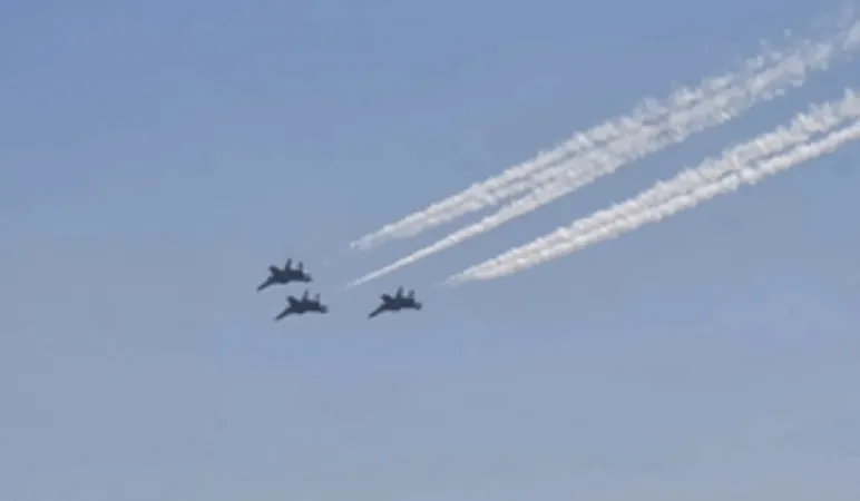 મહાકુંભ 2025: સેનાના યોદ્ધાઓએ હવામાં  પરાક્રમ બતાવ્યા