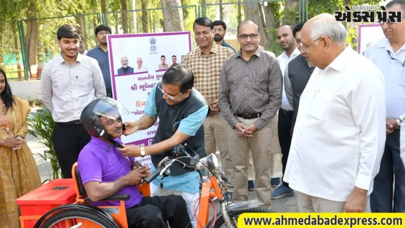 દિવ્યાંગોની સેવામાં CM ભૂપેન્દ્ર પટેલનો સંવેદનશીલ નિર્ણય: ₹36 કરોડની મોટરાઈઝ્ડ ટ્રાઇસિકલ અને વ્હીલચેરનું વિતરણ
