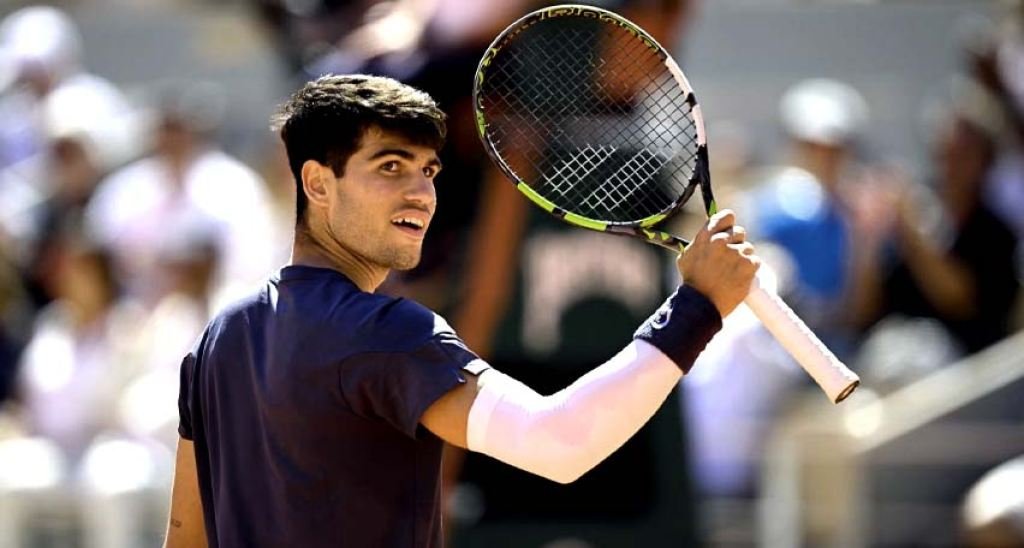કાર્લોસ અલ્કારાઝે રોમાંચક ફ્રેન્ચ ઓપન 2024 સેમિફાઇનલમાં જેનિક સિનરને હરાવ્યો