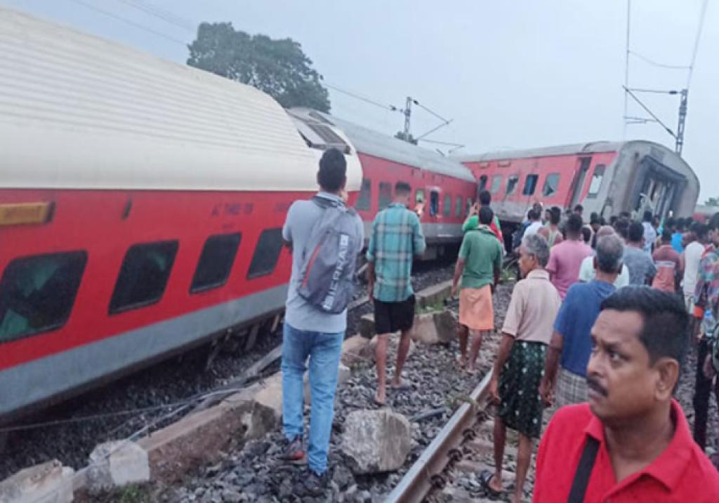 ઝારખંડમાં હાવડા-CSMT એક્સપ્રેસ પાટા પરથી ઉતરી, 6 ઘાયલ