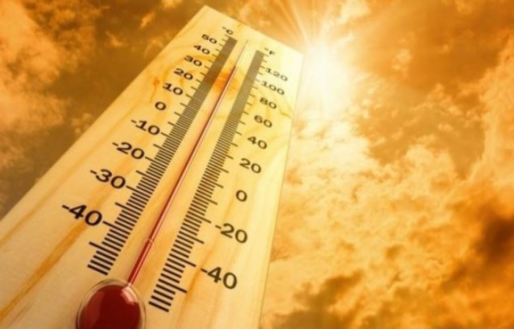 ગરમીને લઈને હવામાન વિભાગની આગાહી , એપ્રિલમાં સામાન્ય વરસાદ થવાની શક્યતા 