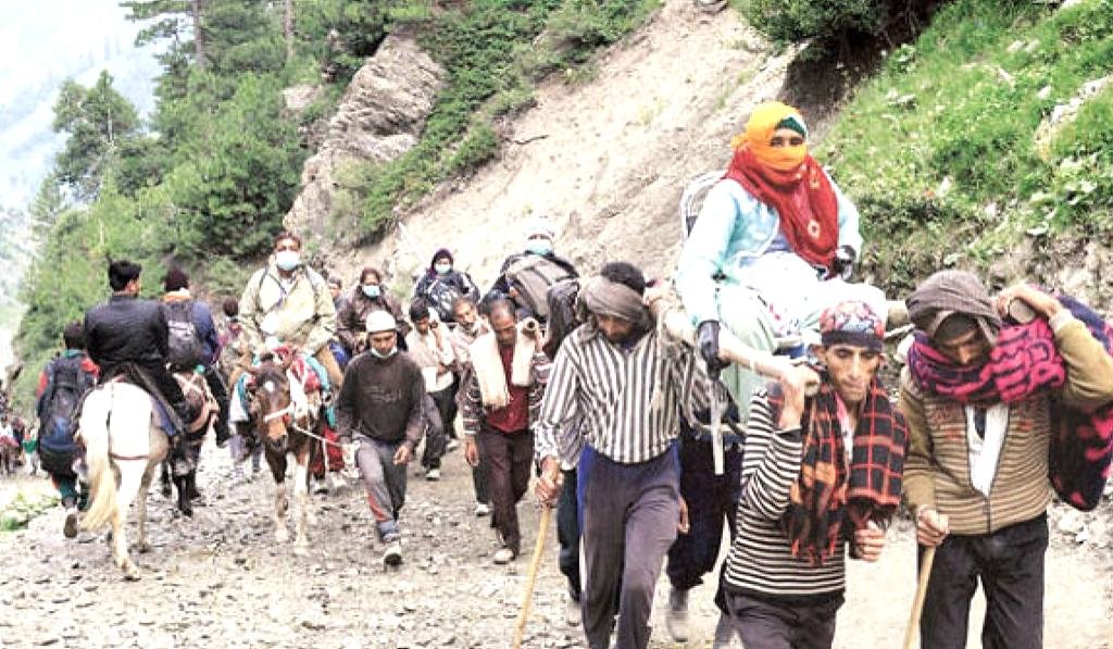 કેદારનાથ યાત્રાળુ પર હુમલાની ઘટના: ઘોડા અને ખચ્ચર ચલાવનારાઓ પર કેસ નોંધાયો