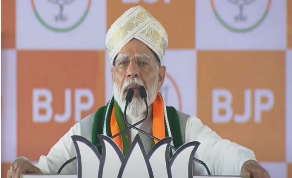 પીએમ મોદીએ કર્ણાટક રેલીમાં શક્તિશાળી જૂથોનો તેમને નિશાન બનાવવાનો દાવો કર્યો