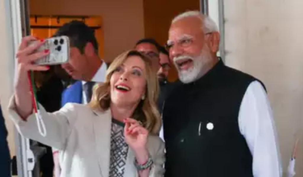 'Melodi' moment again: ઇટાલિયન PM મેલોનીએ G7 સમિટમાં PM મોદી સાથે સેલ્ફી લીધી