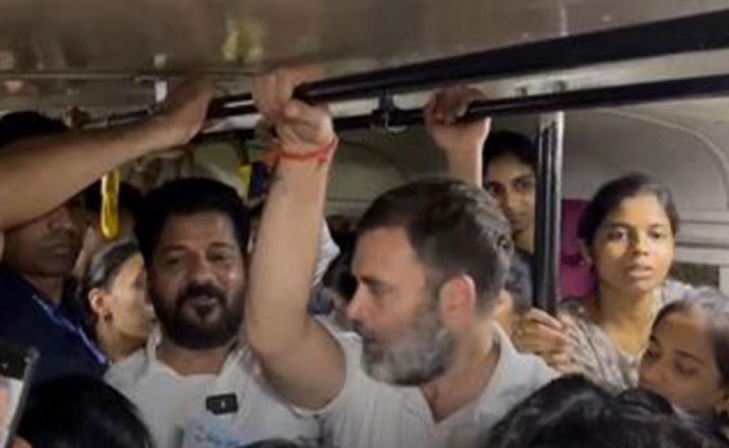 રાહુલ ગાંધી અને તેલંગાણાના સીએમ રેવન્ત રેડ્ડી હૈદરાબાદમાં સ્ટેટ બસની સવારી શરૂ કરી