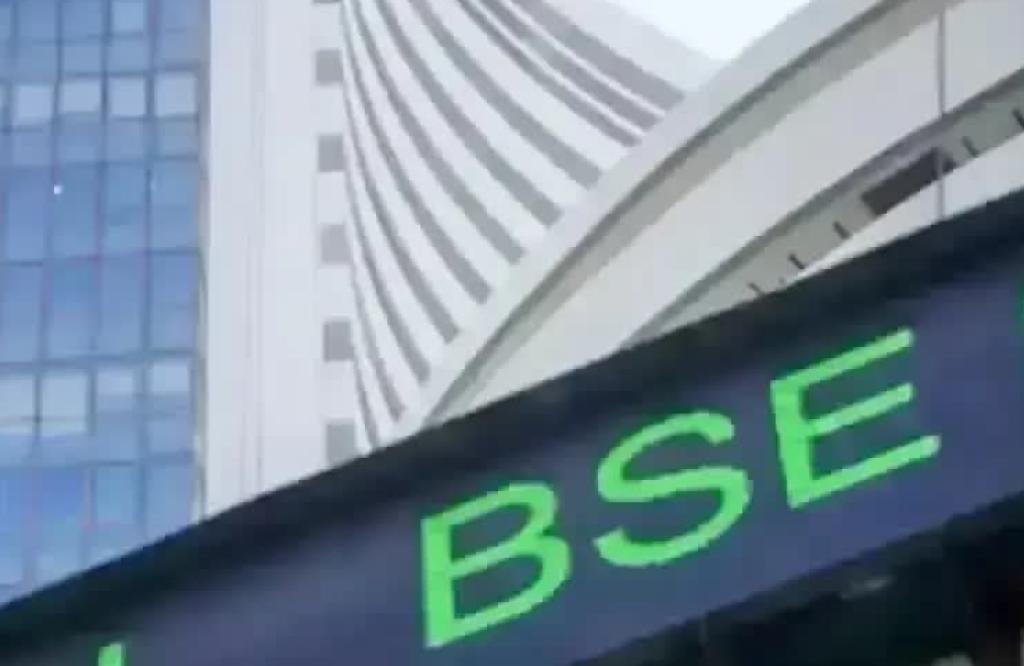 Stock market today:  સેન્સેક્સ અને નિફ્ટી બંને નકારાત્મક ક્ષેત્રે ખૂલતાં આજે શેરબજારની શરૂઆત ઘટાડા સાથે થઈ - Ahmedabad Express