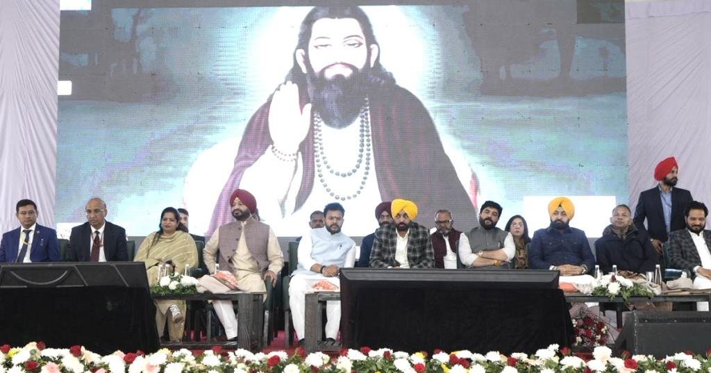 ભગવંત માન: હલવારા એરપોર્ટનું નામ શહીદ કરતાર સિંહ સરાભાના નામ પરથી રાખવામાં આવ્યું