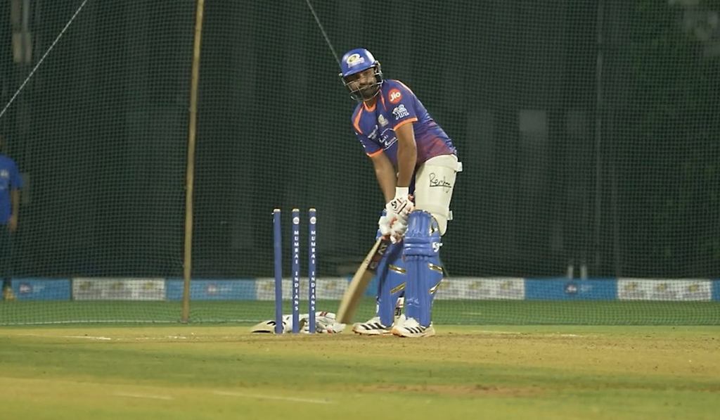 મુંબઈ ઈન્ડિયન્સનો શંખનાદ: રોહિત શર્મા નેટ્સમાં પરસેવો પાડતા જોવા મળ્યા