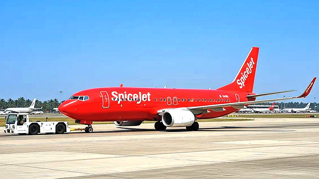પશ્ચિમ એશિયામાં યુદ્ધના વાદળો: સ્પાઇસ જેટની 87 ફ્લાઇટ્સ રદ, દુબઈ-શારજાહનો સંપર્ક કપાયો
