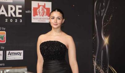 આલિયા ભટ્ટે તેની ફિલ્મફેર જીત પુત્રી રાહા અને પરિવારને સમર્પિત કરી