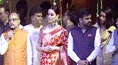 કંગના રનૌતે ઈતિહાસ રચ્યો, લાલ કિલ્લા પર રાવણ દહન કરનાર પ્રથમ મહિલા બની