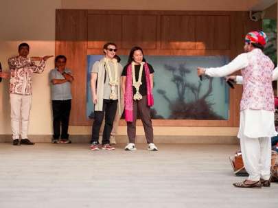 માર્ક ઝકરબર્ગ - અનંત અંબાણી અને રાધિકા મર્ચન્ટની પ્રી-વેડિંગ સેલિબ્રેશન માટે જામનગર પહોંચ્યા