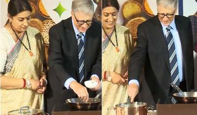 બિલ ગેટ્સ-સ્મૃતિ ઈરાનીઃ બિલ ગેટ્સે ખીચડીમાં મસાલા કરતા જોવા મળ્યા, સ્મૃતિ ઈરાનીએ વીડિયો શેર કરીને કહ્યું